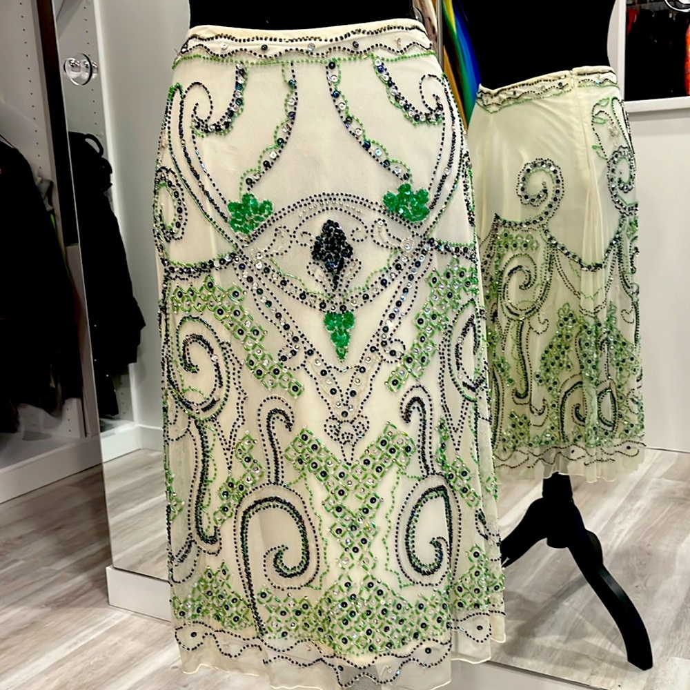 NWOT CREAM LINED MESH SKIRT w/ green, clear & black sequins & beads. 26” waist.